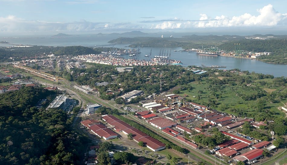Gobierno niega licitación de empresas chinas en puertos panameños