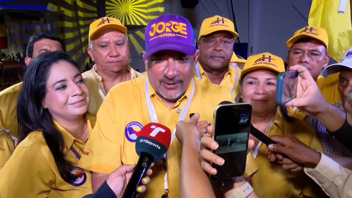Jorge Herrera asume presidencia del Partido Panameñista