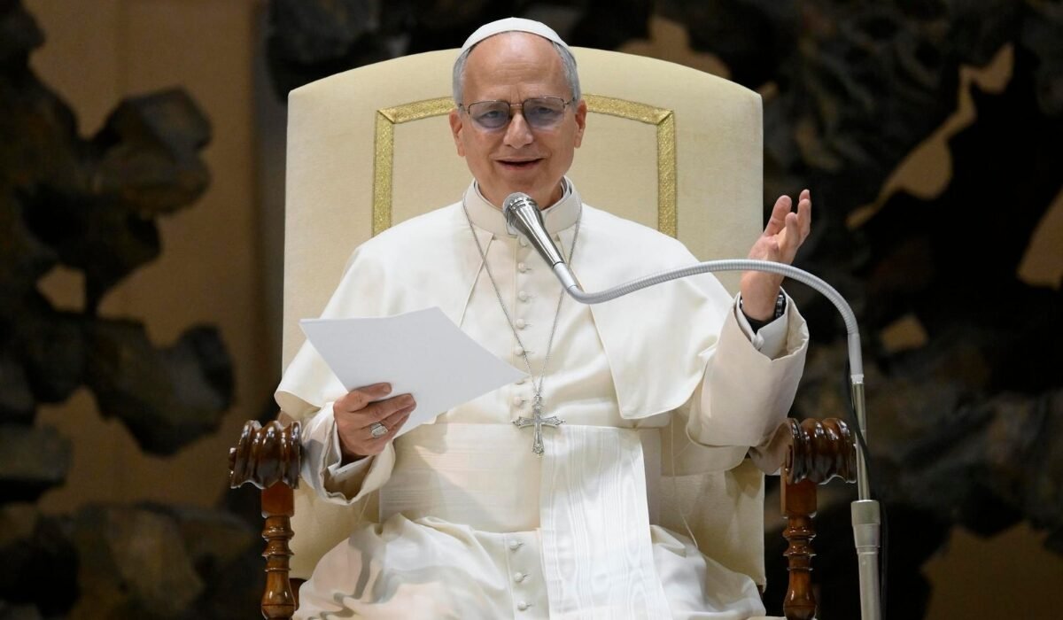 Papa León XIV condena ataques en Ucrania durante ola de frío