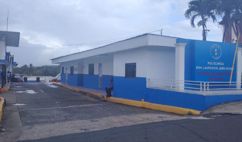 Asalto armado a empresa de grúas en Colón deja un herido