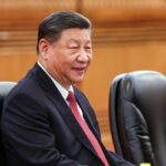 Cura DJ homenajea al papa Francisco con rave en Plaza de Mayo