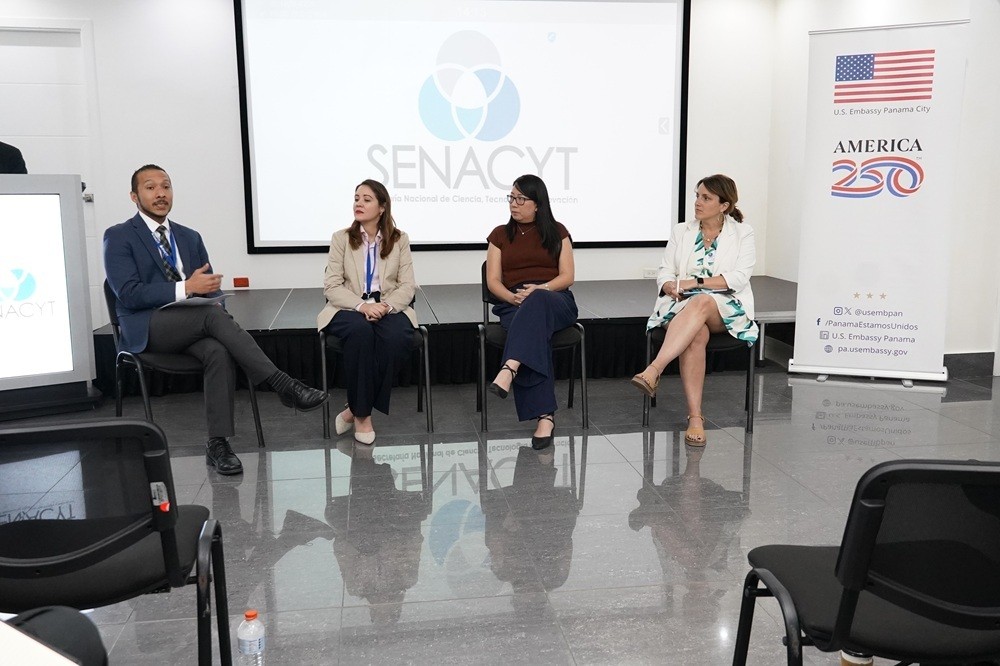 Panamá debate uso ético de inteligencia artificial con EE UU y SENACYT