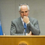 Wilder vence a Chisora en Londres y pide cuidar a los boxeadores