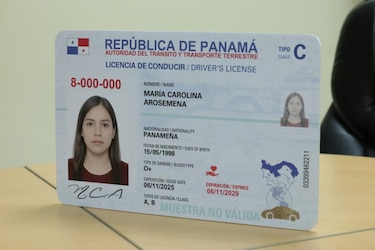 Retrasos en la implementación de la licencia digital en Panamá