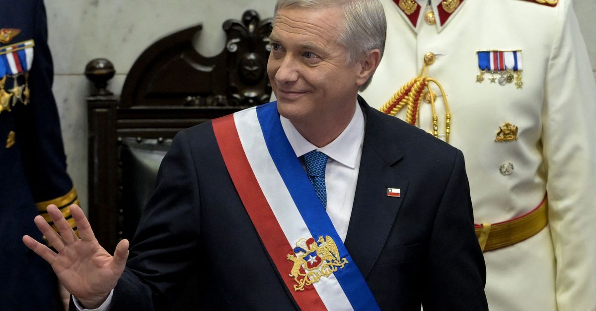 Chile propone que salud y educación entreguen datos de migrantes