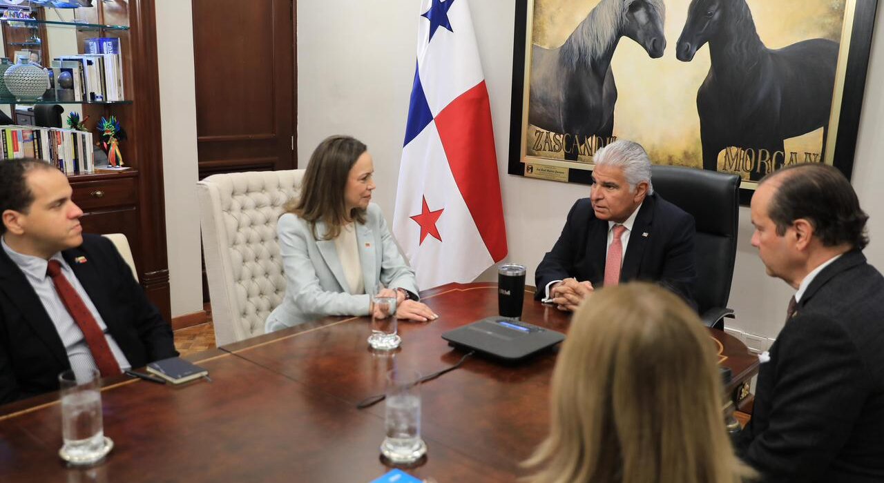 Mulino y Machado respaldan elecciones libres en Venezuela