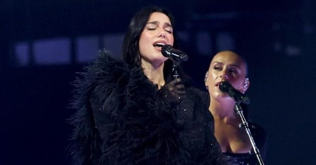 Dua Lipa y Callum Turner celebrarán boda privada en Sicilia