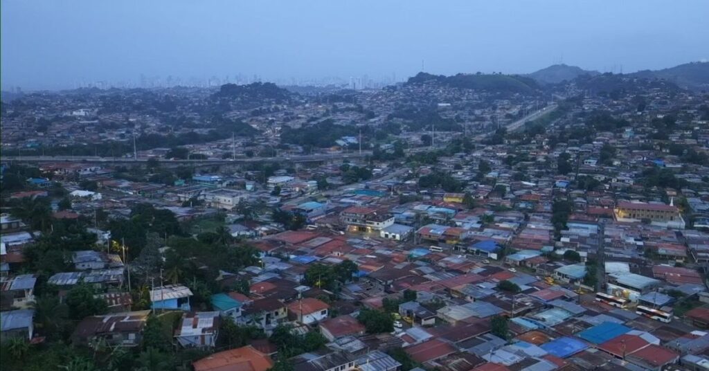 Panamá: lluvias, tormentas y oleaje elevado este viernes