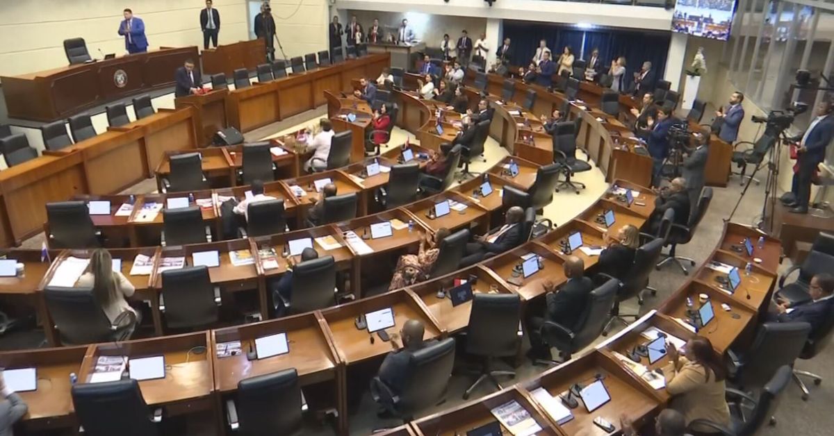 Grace Hernández urge instalar comisiones en Asamblea Nacional