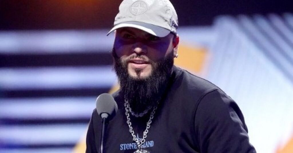 Farruko explica su salida de la iglesia por experiencias negativas