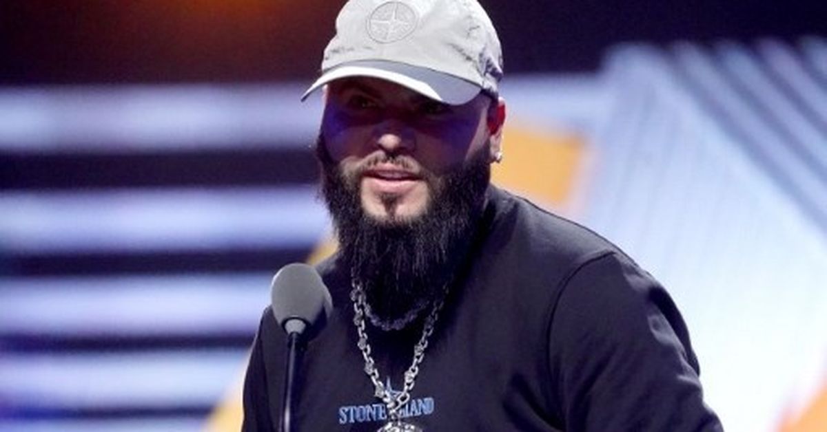 Farruko explica su salida de la iglesia por experiencias negativas