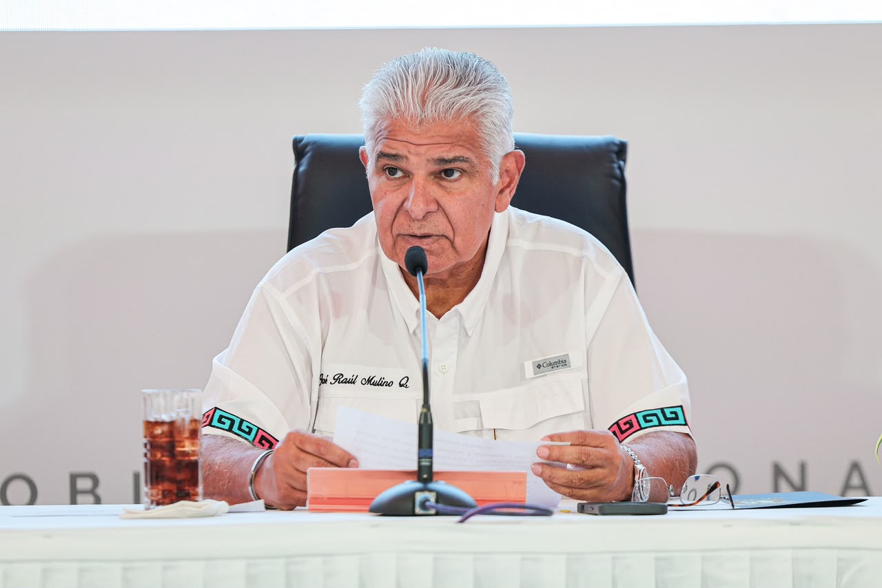 Panamá impulsa modernización de puertos y refuerza logística