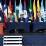 Panamá capacita a docentes en IA y entrega 54,000 computadoras