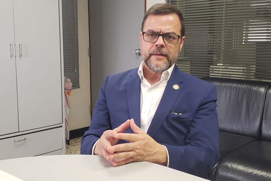 Senador de Nueva York acusa a Trump de corrupción y autoritarismo