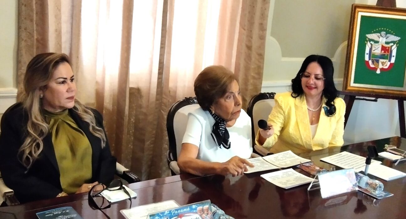 Panamá juramenta a 31 nuevos ciudadanos para impulsar su desarrollo