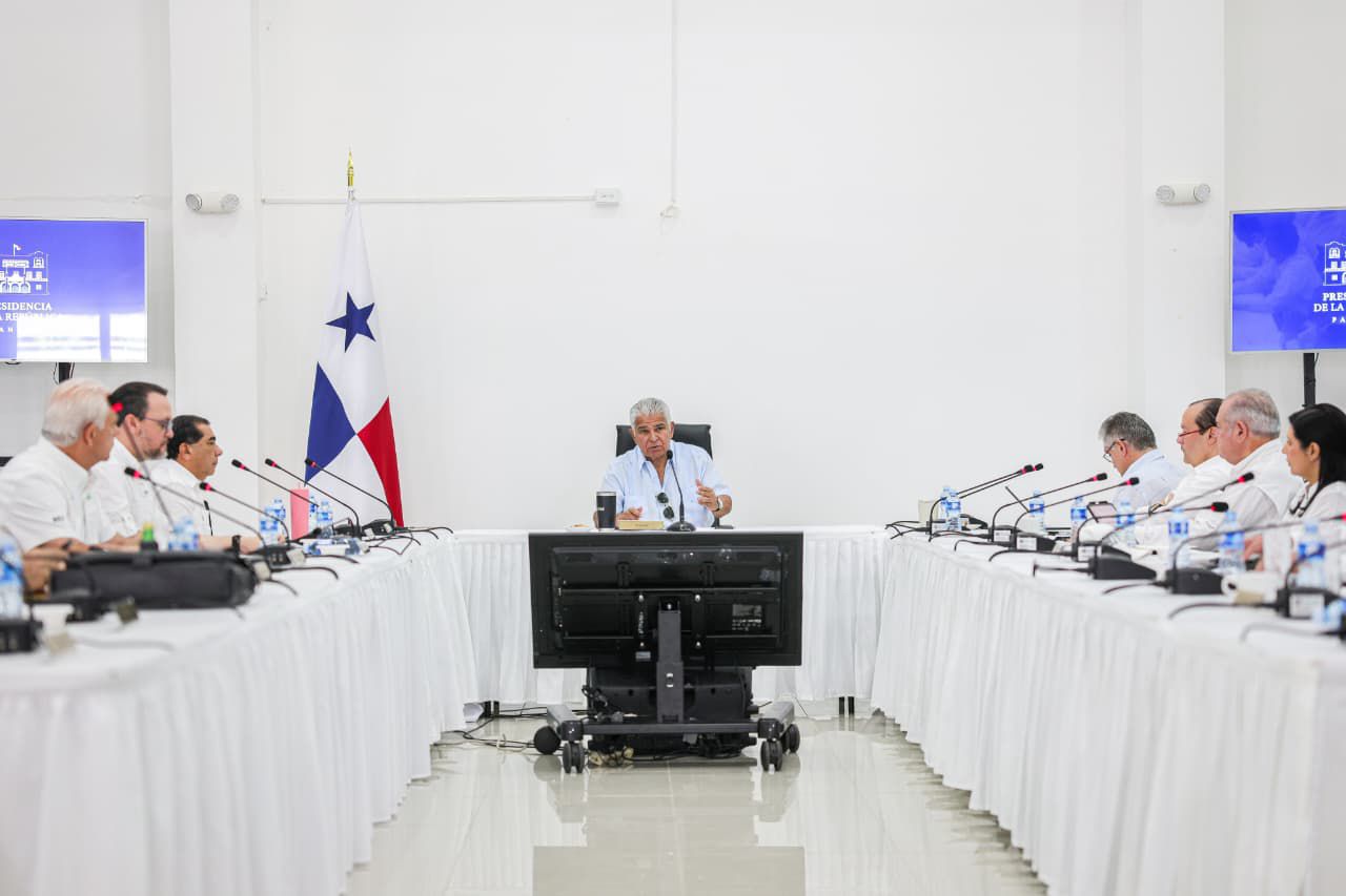 Mulino anuncia inversión en agua, salud y educación en Panamá Este