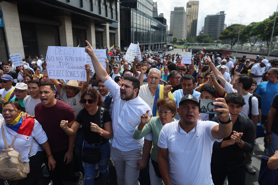 Opositores exigen regreso de Machado y elecciones libres en 2027